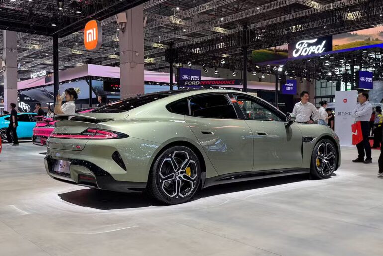 Xiaomi brings in Tesla veterans to strengthen retail and manufacturing operations