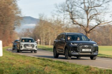 Should you choose a plug-in hybrid or a fully electric car? Here’s my expert view