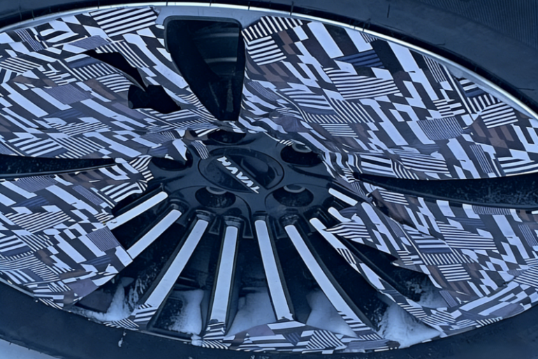 GWM Haval’s boxy flagship SUV spied with LiDAR roof, six‑seat layout, launch due 2026