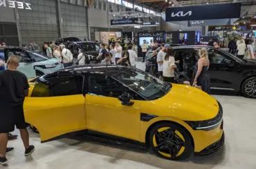Australian electric vehicle sales by month in 2026