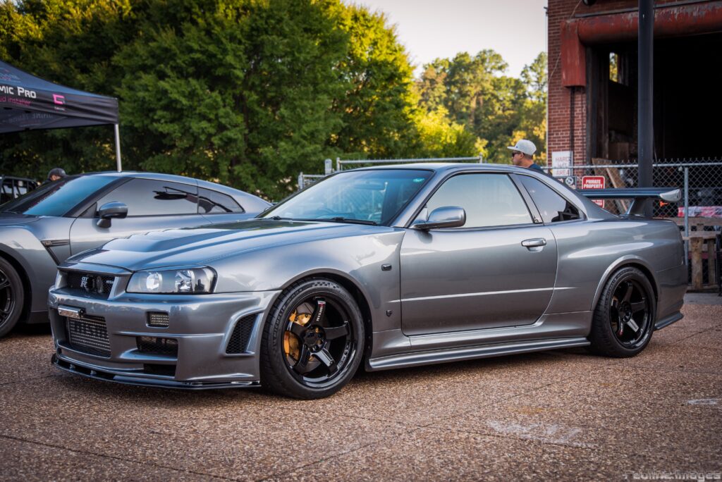 Nissan Skyline GT-R V-Spec II - R34 [6016 x 4016]