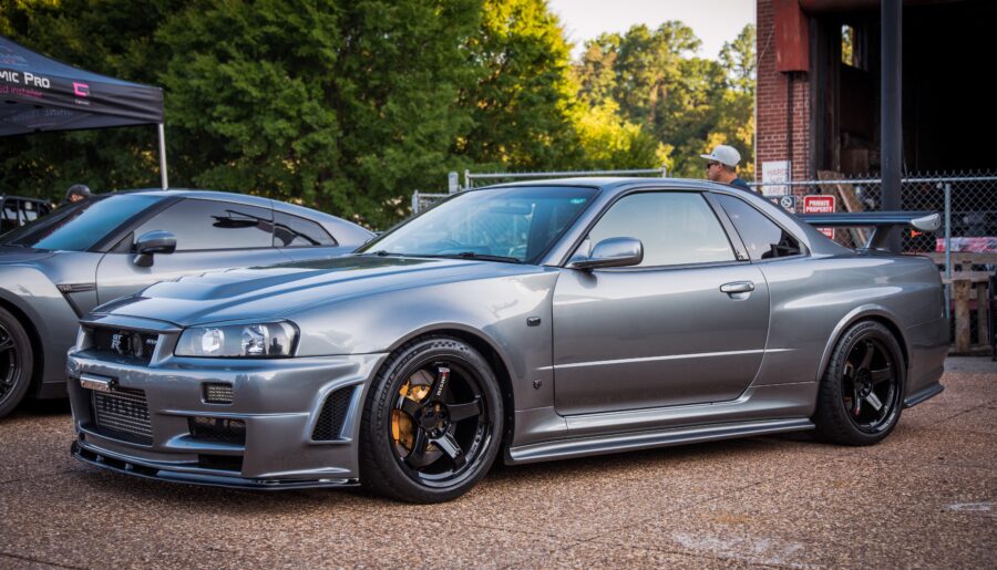 Nissan Skyline GT-R V-Spec II – R34 [6016 x 4016]
