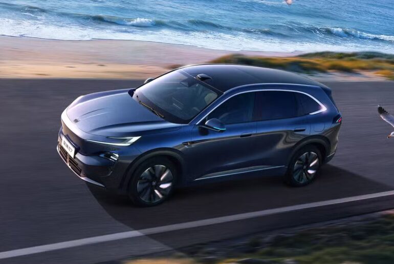 Buick opens pre-sales for Electra E7 hybrid SUV in China to boost EV transition