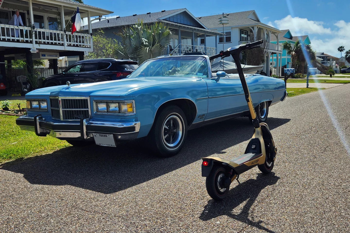 It wouldn't be fair for me to call the UT5 Ultra X a "land yacht" without a proper side by side comparison