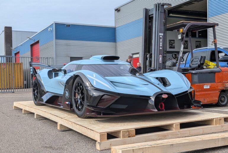 Is saw a [Bugatti Bolide] in Holland