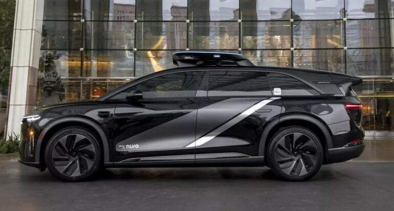 San Francisco streets welcome new self-driving Lucid Gravity electric cars