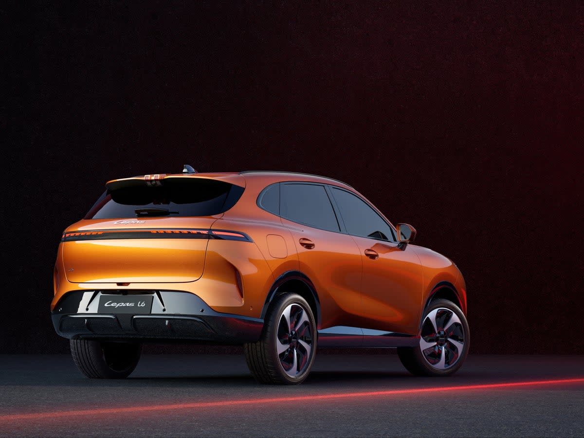 The Lepas L6 is a mid-size SUV available with plug-in hybrid or all-electric power (Lepas)