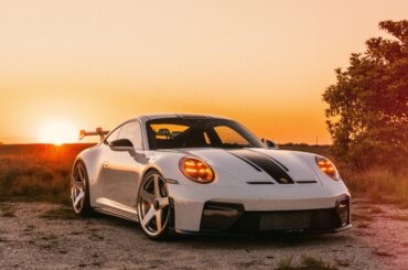 2026 Porsche 911 GT3 [3276x4096]
