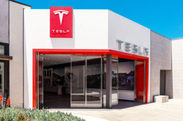 Tesla Claims It Isn’t A Car Manufacturer So It Can Sell Its Cars In North Dakota