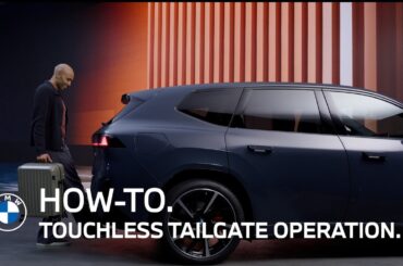 Touchless Tailgate Operation by Foot Movement | BMW How-To
