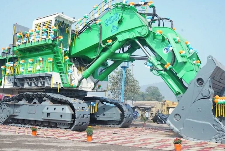 MASSIVE 600 ton excavator converted from diesel to electric