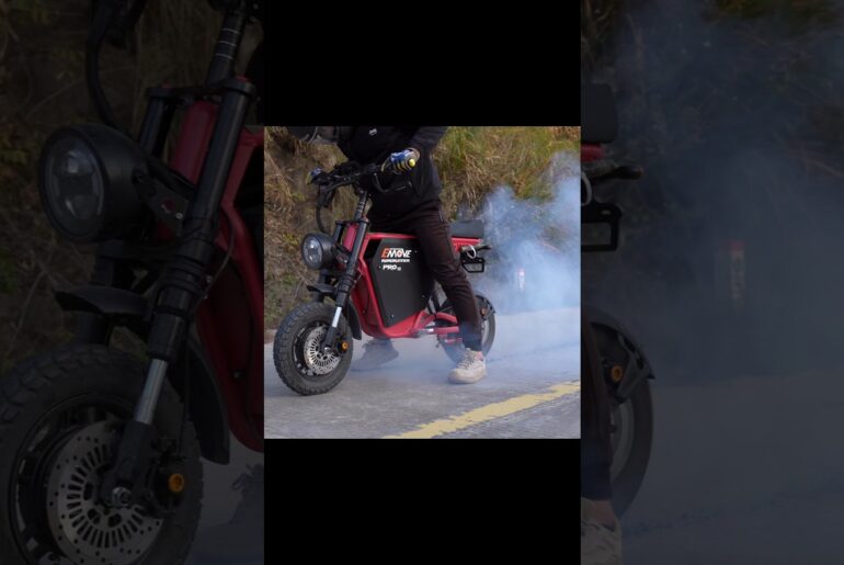 The Roadrunner Pro 2 a New 72V Monster #shorts #bikelife #ebike #voromotrs #speed #diy #electric #ev