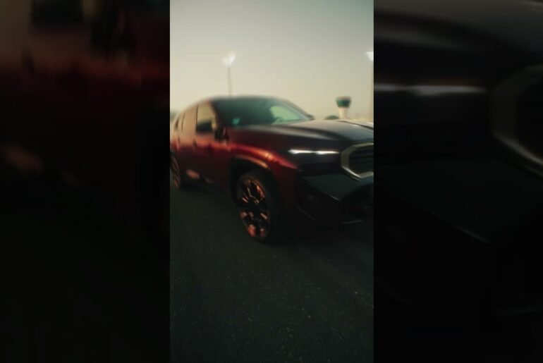 From silent to savage at the push of a button. The XM plug-in hybrid.