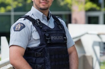 Growing concerns over illegal e‑dirt bikes in North Vancouver