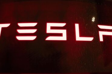 Tesla profits rose in the first quarter as Musk teases debut of new Roadster