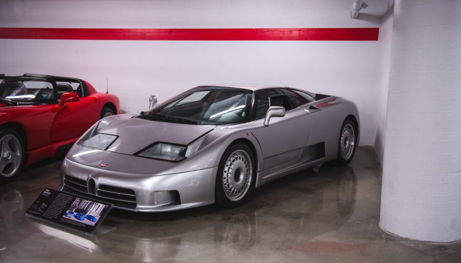 Bugatti EB110 [6016 x 4016] absolute legend.