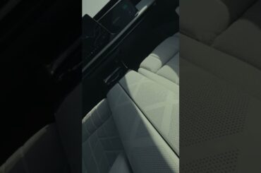 Masterfully crafted to your own identity. #THENEWBMW7