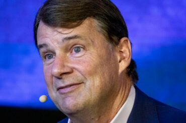 Ford CEO explains why he chose to drive a Chinese EV instead of a Tesla