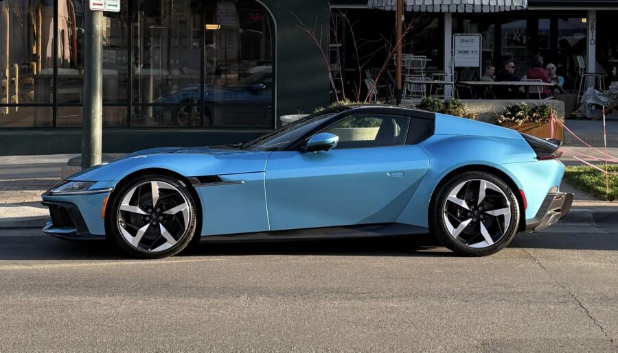 Ferrari 12Cilindri [3206×3206]