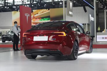 Tesla drops 7-year car loans in China as banks tighten auto credit