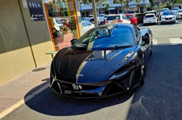 [McLaren Artura]