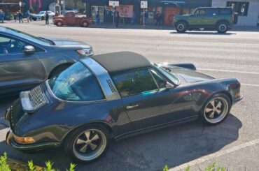 [Singer 964 4.0 Targa] spotted on South Congress in Austin, Texas.