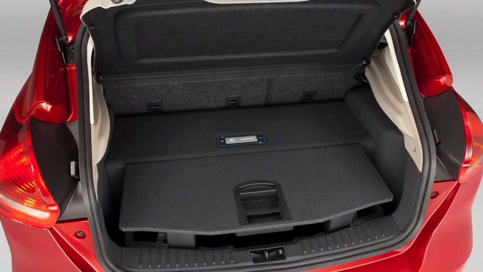 2012 - 2018 Ford Focus Electric