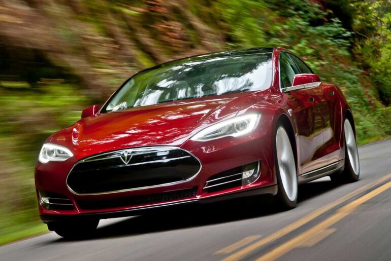 2012 Tesla Model S Signature