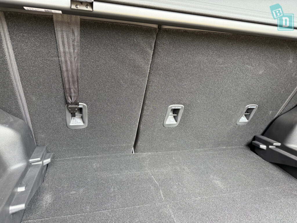 2026 Geely Starray EM-i Inspire top tether child seat anchorages in the second row