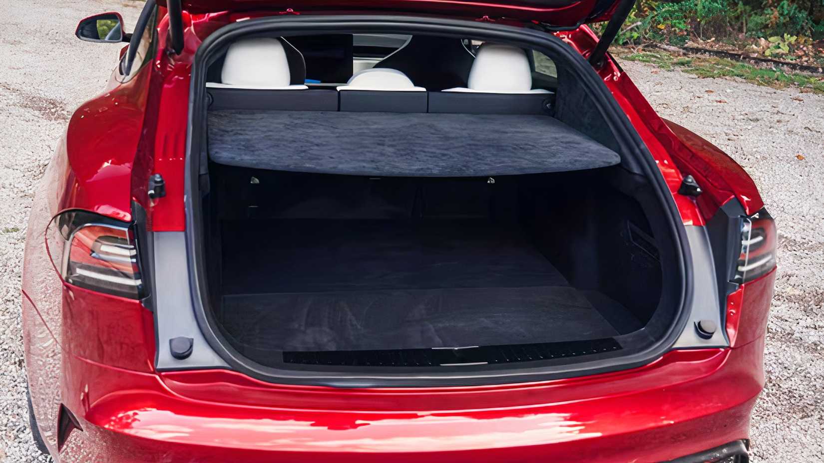 2026 Tesla Model S Plaid Cargo Area