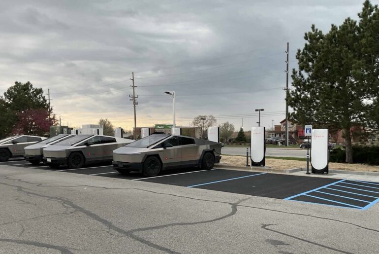 The Number of 500-kW V4 Tesla Superchargers Increased to Seven