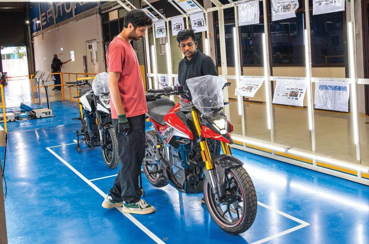 A fully assembled Ultraviolette X47 being checked before dispatch