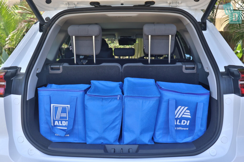 2025 Chery Tiggo 8 Plug-in Hybrid boot space for shopping with all three rows in use