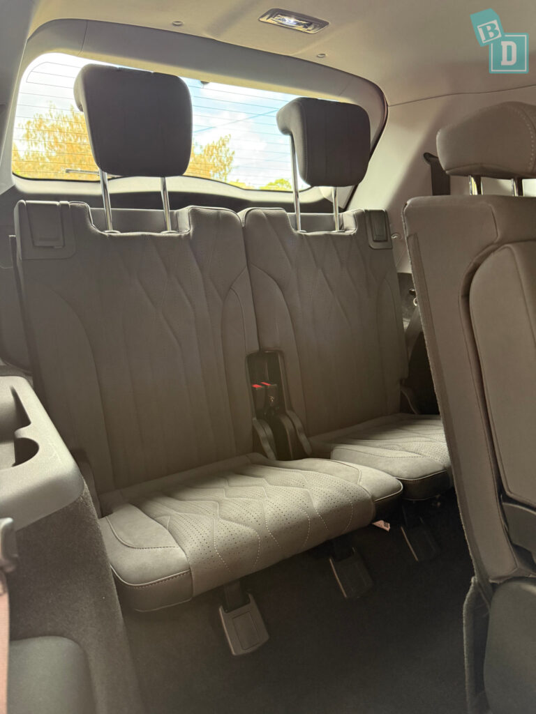 2025 Chery Tiggo 8 Plug-in Hybrid does not have ISOFIX child seat anchorages in the third row