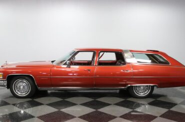 1976 Cadillac Castilian Wagon. 11 Built by Traditional Coachworks using a Fleetwood 60 Special. Loaded, 500ci 190hp 360ft-lb