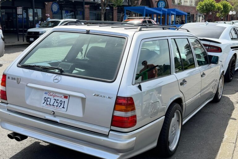 [Mercedes-Benz E 36 AMG Wagon] Unexpected find in the wild