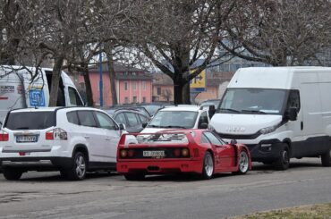 [Ferrari F40] spotted at my local tire shop