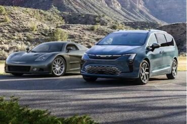 Chrysler should sell one minivan and one super car. I will not explain myself.