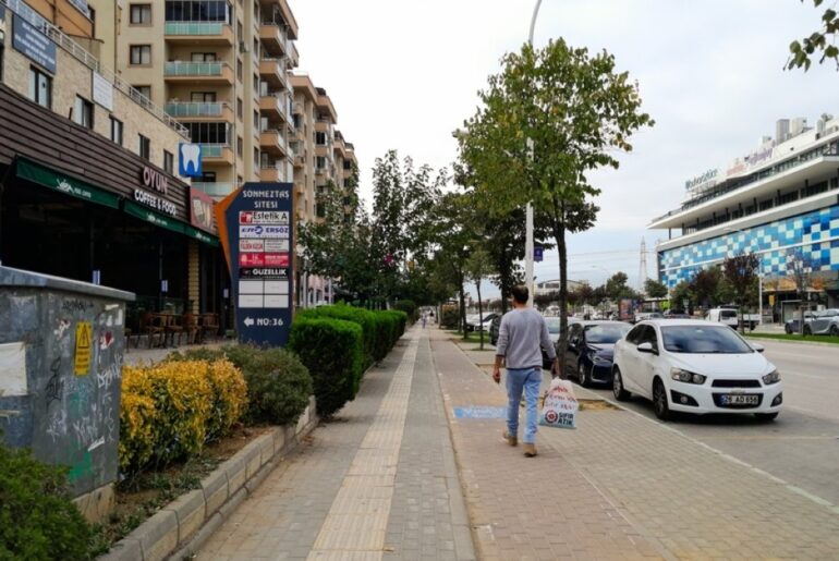 Turkish auto sales drop nearly 4% in Q1, EV momentum persists