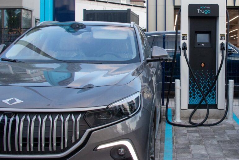 EV, hybrid cars account for over half of Türkiye auto sales