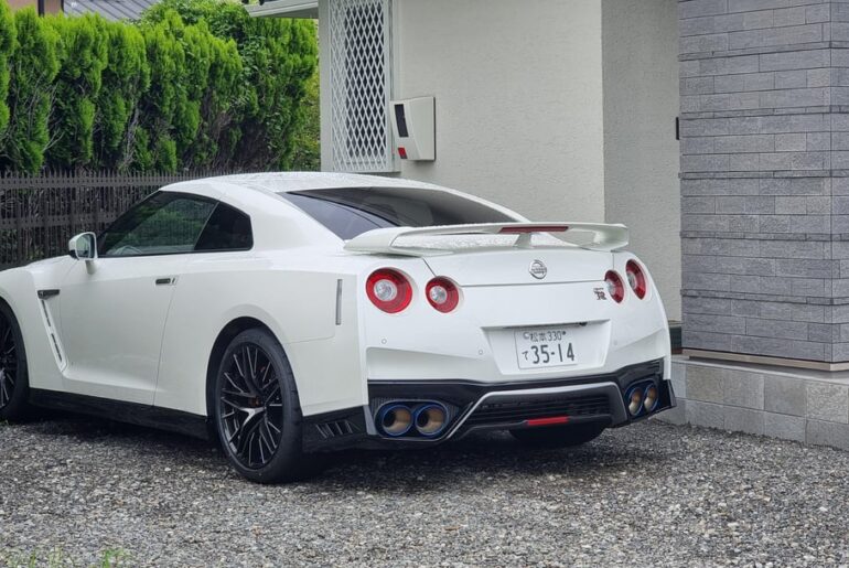 [Nissan GT-R R35] Casually Parked