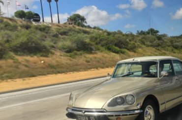 Found this [citroën DS] on the 15 freeway in california! Super cool to see!