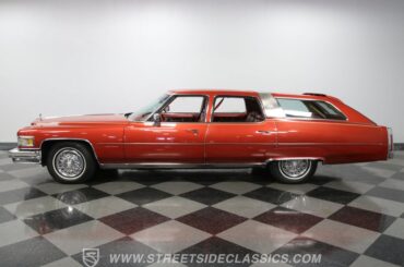 1976 Cadillac Castilian Wagon. 11 Built by Traditional Coachworks using a Fleetwood 60 Special. Loaded, 500ci 190hp 360ft-lb