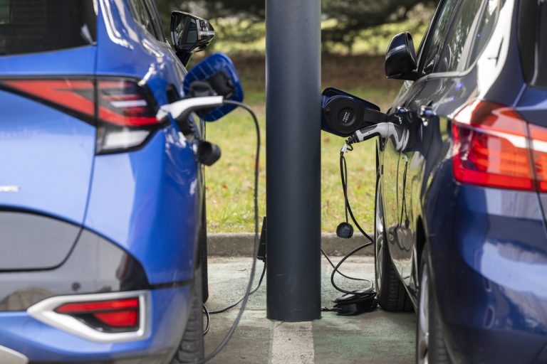 With 11.9%, Zug has the most electric cars in Switzerland
