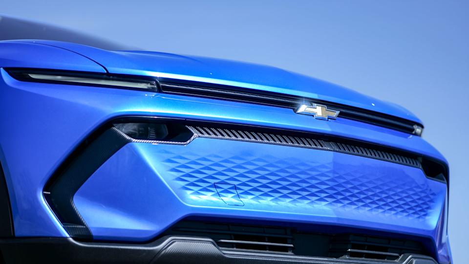 2025 Chevrolet Equinox EV LT test drive review.