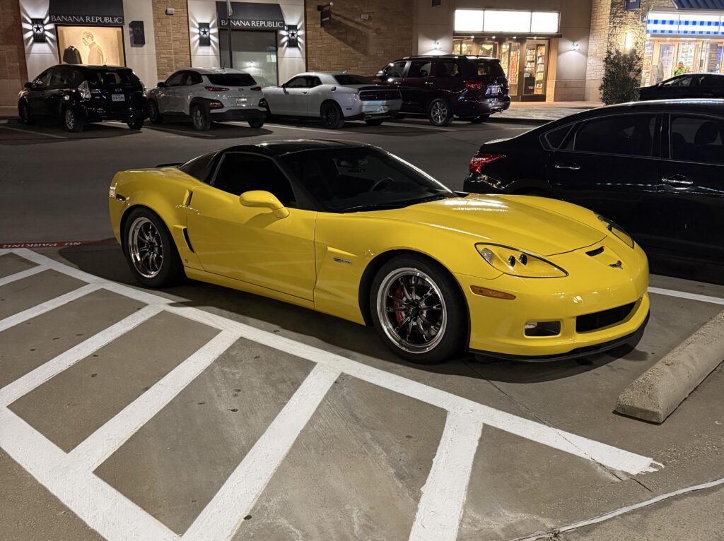 Debating new wheel and tire setup on my C6. Running weld wheels but I love CCW classics. Yall drop a pic of your favorite C6 wheels 👌