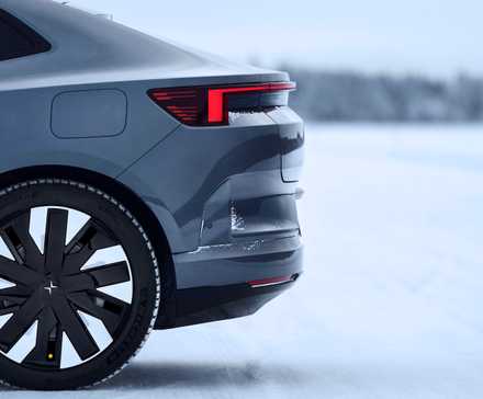 685838_20241216_Polestar_4_MY25