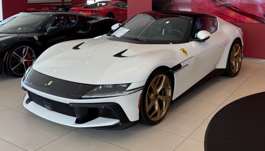 Ferrari 12Cilindri [3521×3521]