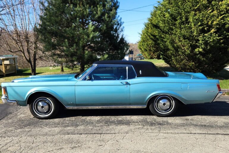 1970 Lincoln Continental Mark III