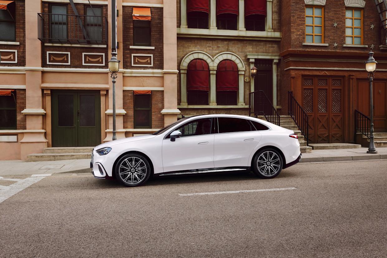 2027 mercedes benz c class